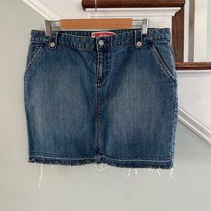 Gap Jeans Denim Skirt Size 12 - Distressed/Frayed Hem